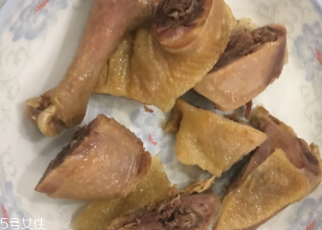 咸雞怎么蒸 咸雞的美味吃法 咸雞怎么蒸 咸雞的美味吃法