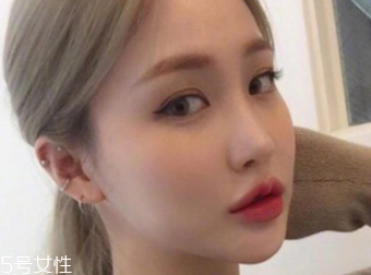 染發(fā)選什么顏色？黃皮適合亞麻和深棕