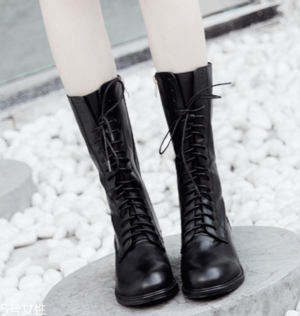 2018流行什么款式馬丁靴？自帶酷girl屬性