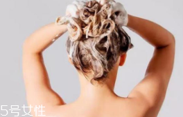 不洗頭怎么去油？三個(gè)方法三天不洗頭