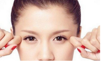 眼睛小怎么變大？畫一個(gè)臥蠶立即變大