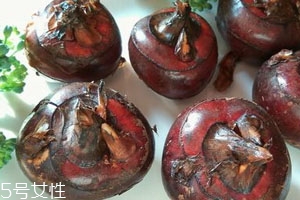 馬蹄變黃還能吃嗎 建議少吃 馬蹄變黃還能吃嗎 建議少吃