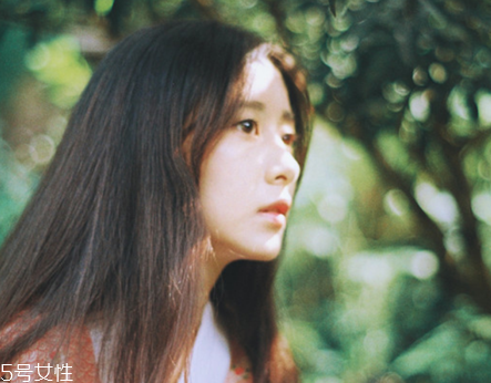 玻尿酸填充法令紋會(huì)腫嗎？注射后24小時(shí)輕微紅腫