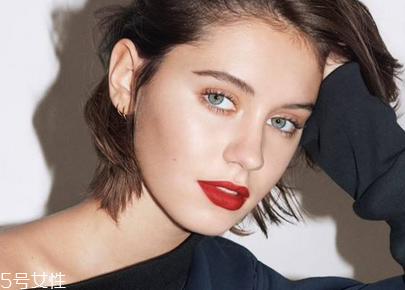 日常色口紅哪個(gè)牌子好？m字唇更好看