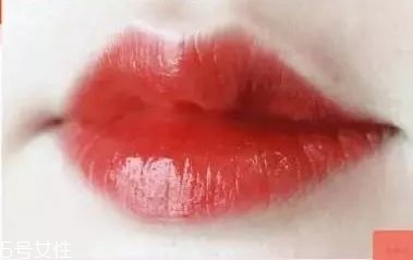 素顏適合什么顏色口紅？增添氣色又顯白