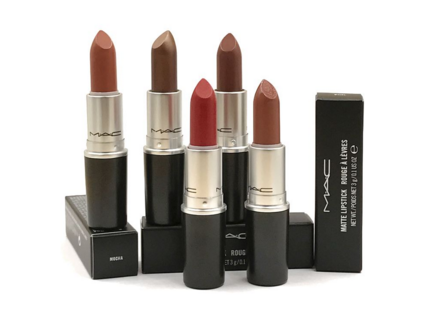 顯白要用什么色號的口紅？深唇也要完全遮蓋的住