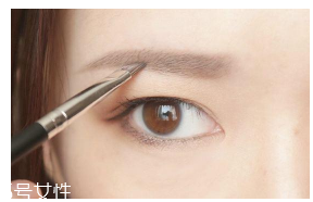 眉毛畫壞了怎么補救？12種拯救方法都在這里了