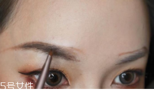 眉毛畫壞了怎么補救？12種拯救方法都在這里了