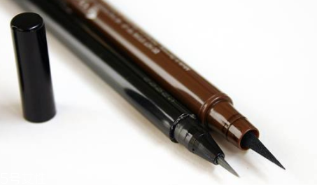 眉毛畫壞了怎么補救？12種拯救方法都在這里了