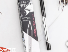 內(nèi)雙怎么畫眼影？使用啞光OR微珠光眼影