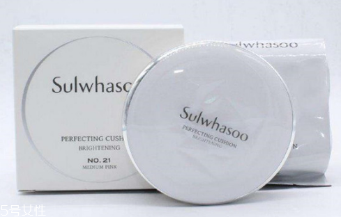 雪花秀氣墊和ysl氣墊哪個好？補妝也會很自然