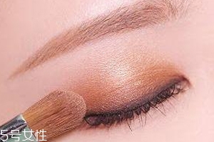 大地色眼影怎么配色？用好大地色百搭又時尚