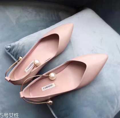 casadei是哪個(gè)國(guó)家的牌子？在最美的時(shí)光你需要一雙好鞋