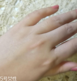 Florena護(hù)手霜怎么樣？滋潤(rùn)美白打造纖纖玉手