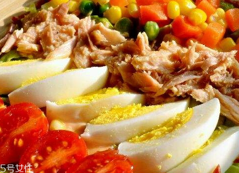 金槍魚(yú)罐頭可以生吃嗎 可開(kāi)罐后即食 金槍魚(yú)罐頭可以生吃嗎 可開(kāi)罐后即食