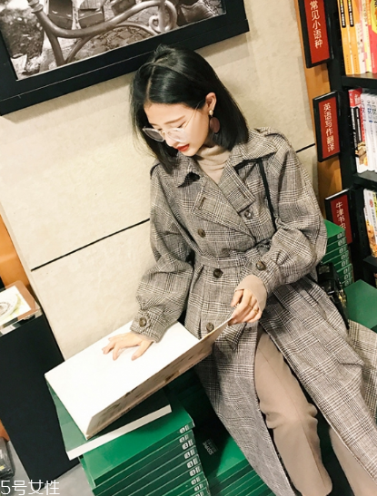 風(fēng)衣什么顏色好看？不同顏色不用風(fēng)采