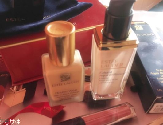 雅詩蘭黛粉底液多少錢？