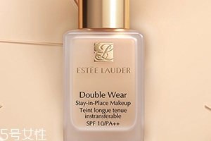 雅詩蘭黛粉底液和bb霜哪個(gè)好？