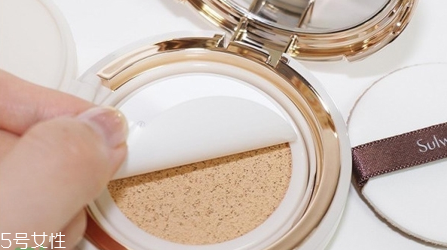 雪花秀櫻花氣墊色號(hào)怎么選？持久度數(shù)一數(shù)二