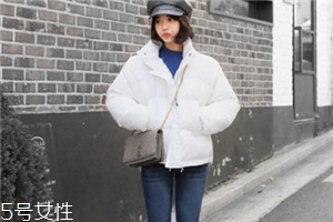 白色面包服配什么鞋？各種風(fēng)格隨意切換