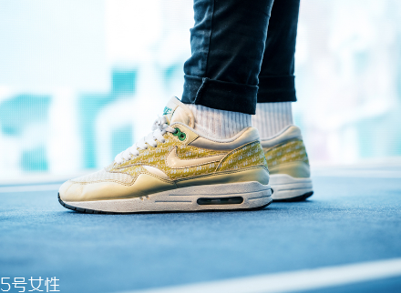 運(yùn)動(dòng)鞋鞋面什么材質(zhì)好？運(yùn)動(dòng)鞋材質(zhì)大對(duì)比