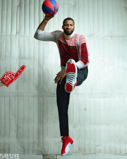 運(yùn)動鞋鞋底磨損怎么補(bǔ)？不同磨損程度修補(bǔ)方法不同