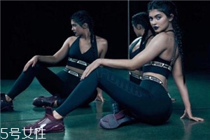 運(yùn)動鞋鞋底磨損怎么補(bǔ)？不同磨損程度修補(bǔ)方法不同