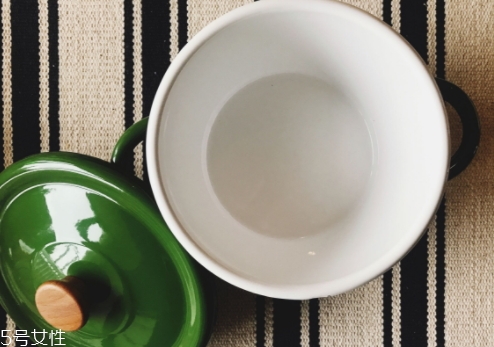 琺瑯鍋可以煲湯嗎？讓喝湯變得有逼格