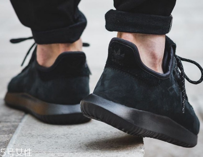 運動鞋鞋底硬好還是軟好？不同運動種類需求不同