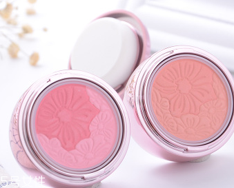 圓臉腮紅怎么打顯臉瘦？斜掃腮紅分分鐘變小臉