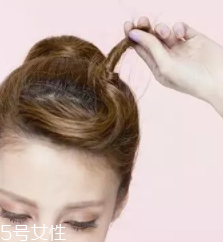 馬尾怎么扎顯臉??？馬尾位置越高越精神