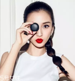 馬尾怎么扎顯臉??？馬尾位置越高越精神