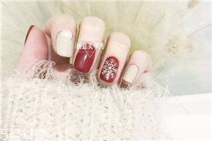 秋冬好看的美甲款式推薦 你的秋冬不一樣 秋冬好看的美甲款式推薦 你的秋冬不一樣