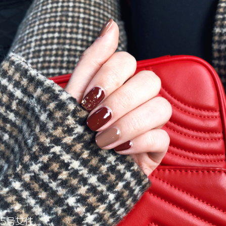 秋冬好看的美甲款式推薦 你的秋冬不一樣 秋冬好看的美甲款式推薦 你的秋冬不一樣