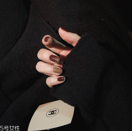 秋冬好看的美甲款式推薦 你的秋冬不一樣 秋冬好看的美甲款式推薦 你的秋冬不一樣