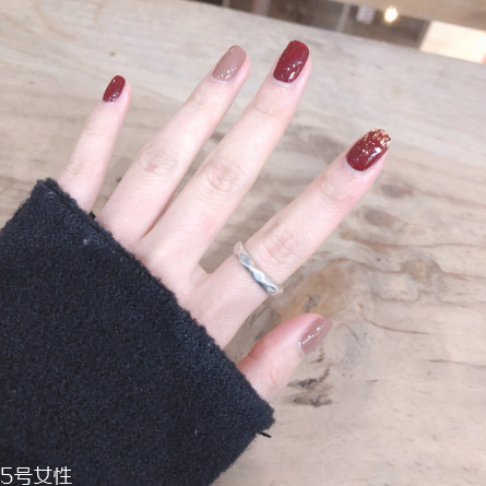 秋冬好看的美甲款式推薦 你的秋冬不一樣 秋冬好看的美甲款式推薦 你的秋冬不一樣