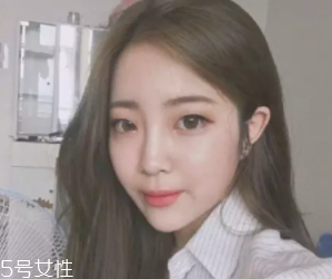 什么女孩適合不留劉海？圓臉妹子掀起劉海更適合你