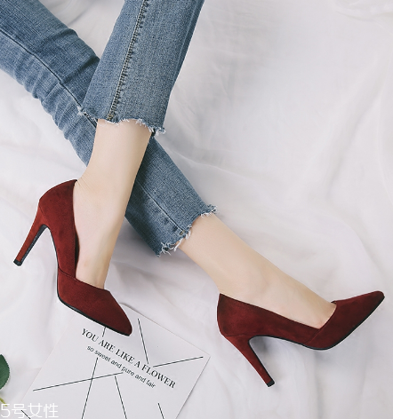 上班族適合穿什么款式高跟鞋？這三雙都是白領必備