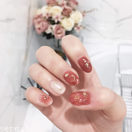 風(fēng)靡日本的冬季美甲合集 blingbling小仙女 風(fēng)靡日本的冬季美甲合集 blingbling小仙女