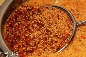 辣椒油用什么能洗掉 清洗小妙招 辣椒油用什么能洗掉 清洗小妙招