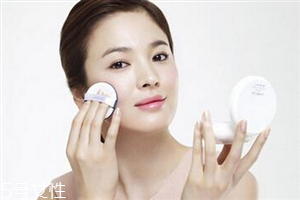 蘭芝氣墊bb霜色號(hào)怎么選？喬妹最愛(ài)的產(chǎn)品