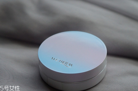 溫碧泉?dú)鈮|cc霜多少錢(qián)？輕薄自然的好妝感