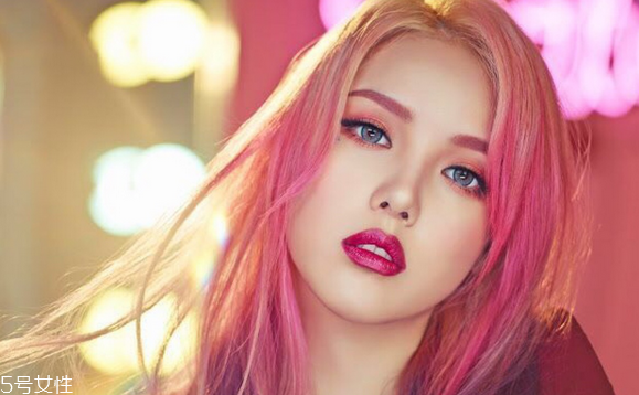 pony新年妝怎么畫？清新自然的新年妝