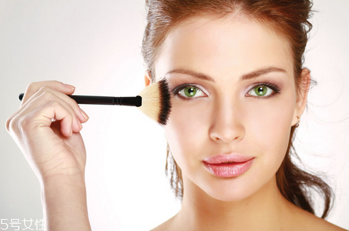 國(guó)產(chǎn)化妝品哪個(gè)牌子好？性價(jià)比和口碑都很好的化妝品