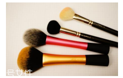 國產(chǎn)化妝刷什么牌子好？盤點(diǎn)那些使用感超好的國產(chǎn)化妝刷