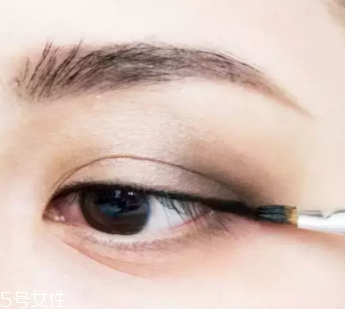 過年涂什么口紅？這些唇色讓親屬夸你好看