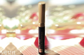 雅詩蘭黛睫毛膏好用嗎？全方位進行評測
