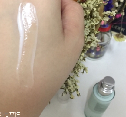 雅詩蘭黛乳液多少錢？