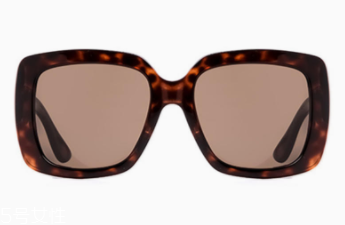 墨鏡顏色怎么選？暗紫色透明墨鏡更受青睞