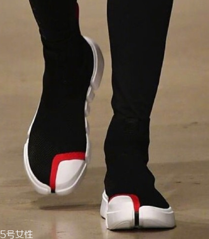 李寧紐約時裝周走秀款悟道球鞋在哪買_多少錢？